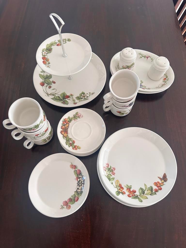 Libelle Marjolein Bastin J&G Meakin servies diverse stukken, Ophalen of Verzenden