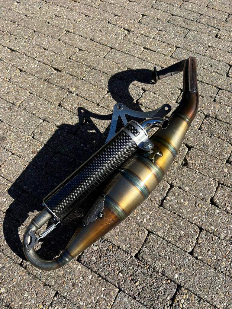Yasuni r, Fietsen en Brommers, Ophalen of Verzenden, Gebruikt, Uitlaat