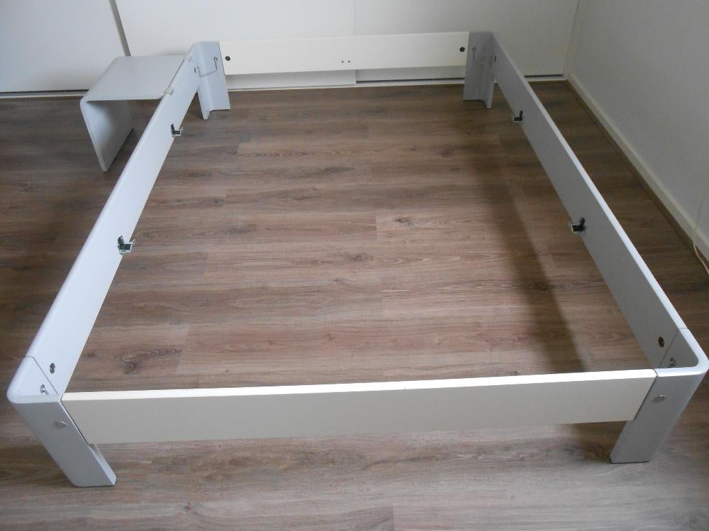 Auping Auronde 140 x 200, Ophalen, Gebruikt, Wit, Tweepersoons