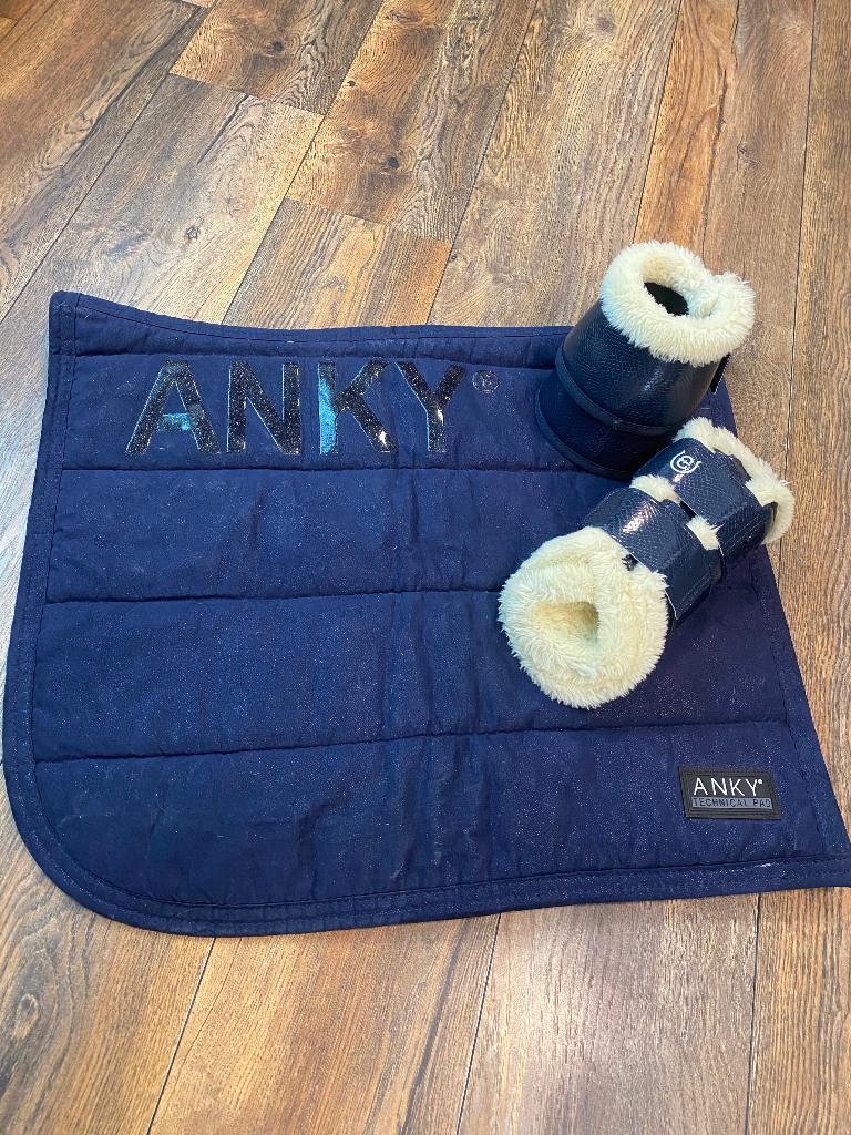 Equestrian set paardensport + dekje Anky, Full (L), Dressuurdekje, Ophalen of Verzenden, Zo goed als nieuw