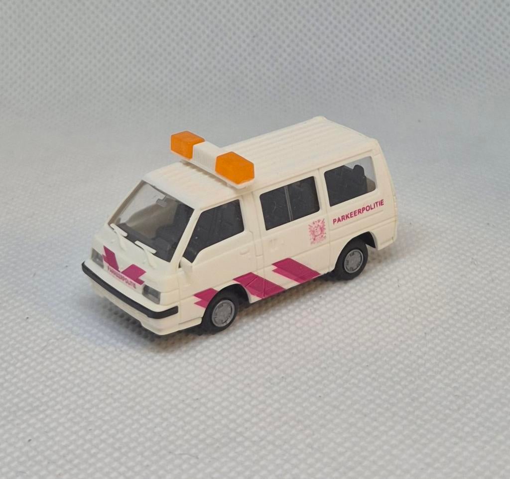 Mitsubishi Canter Parkeerpolitie, Hobby en Vrije tijd, Modelauto's | 1:87, Ophalen of Verzenden, Nieuw, Auto, Rietze