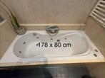 Complete badkamerinrichting: bad, wastafel en spiegel…, Ophalen, Gebruikt, Met bad