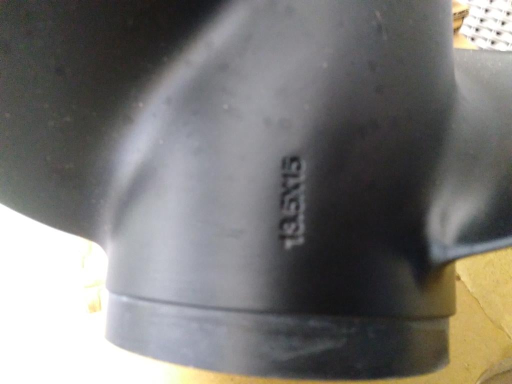 Solas 13 1/2 x 15 propeller, Watersport en Boten, Accessoires en Onderhoud, Ophalen, Nieuw, Motor en Techniek