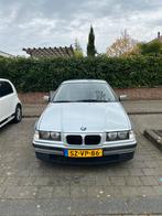 BMW 3-Serie compact 316i, Auto's, BMW, 1596 cc, Zwart, 4 cilinders, Dealer onderhouden
