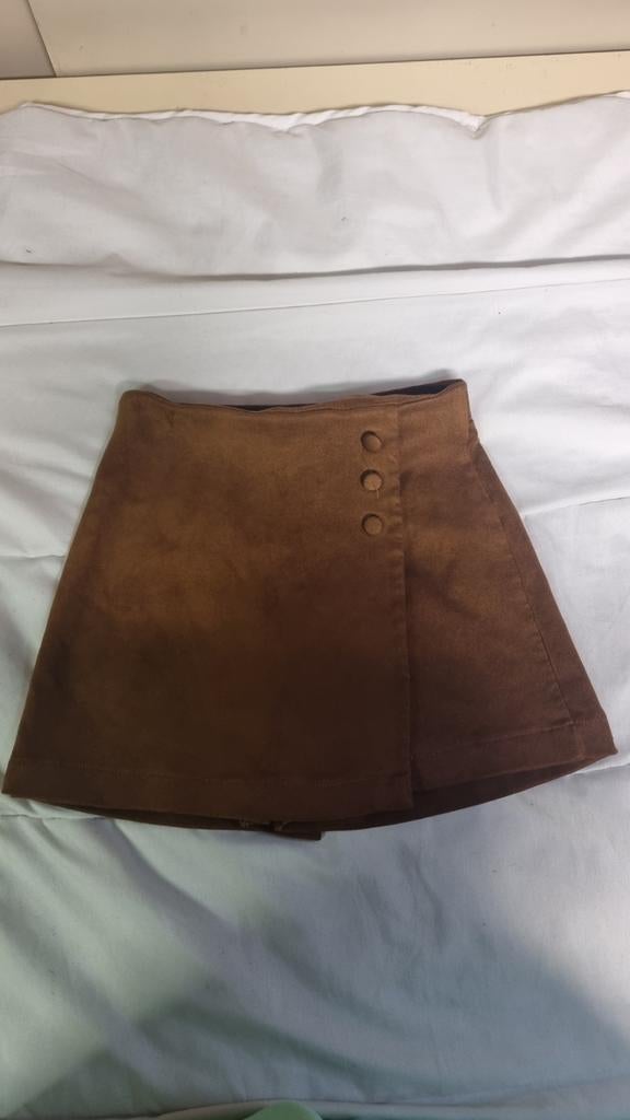 Zara bruin suede broekrokje maat 128, Kinderen en Baby's, Kinderkleding | Maat 128, Meisje, Ophalen of Verzenden, Zara, Overige typen