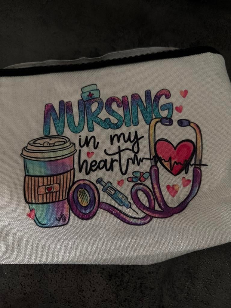 Etui met 'Nursing in my heart' opdruk, Wit, Minder dan 40 cm, Nieuw, Minder dan 35 cm