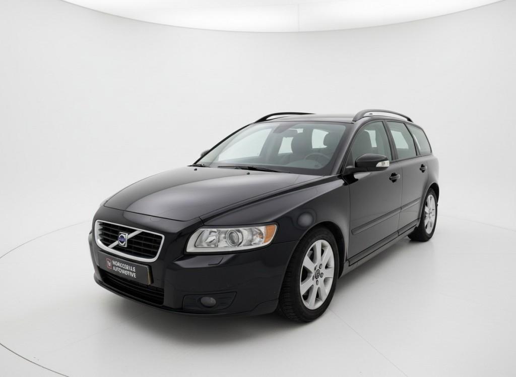 Volvo V50 2.4 D5 EDITION I, Cruise, Trekhaak, AUT, Auto's, Volvo, Gebruikt, 1436 kg, Zwart, Diesel