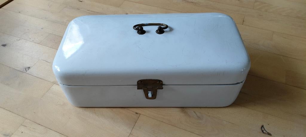 emaille broodtrommel, Ophalen