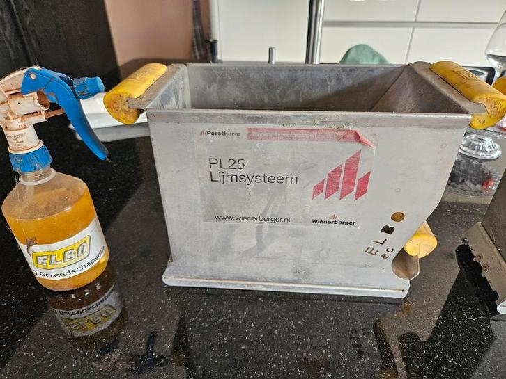Wienerberger PL25 Lijmsysteem - Porotherm 15/10cm, Doe-het-zelf en Verbouw, Overige Doe-het-zelf en Verbouw, Gebruikt, Ophalen of Verzenden