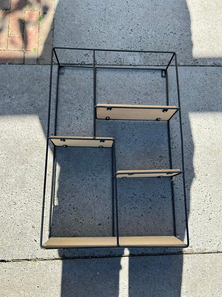 Modern Wandrekje met Houten Planken - Zwart Metaal, Huis en Inrichting, Woonaccessoires | Wandplanken en Boekenplanken, Ophalen