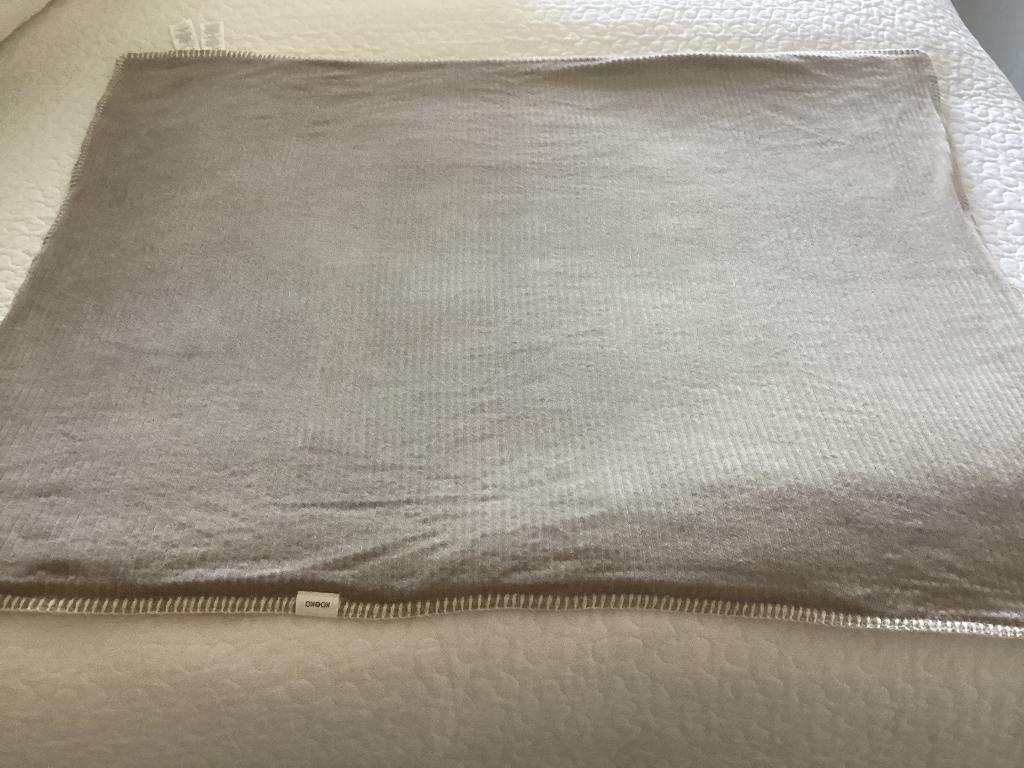 Koeka dekentje en lakentjes kinderwagen/ wieg, Ophalen, Zo goed als nieuw, Deken