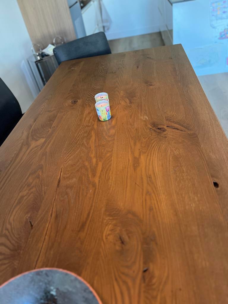 Eiken eettafel met natuurlijke look en stalen spinpoot, Huis en Inrichting, Tafels | Eettafels, Ophalen, Gebruikt, 100 tot 150 cm