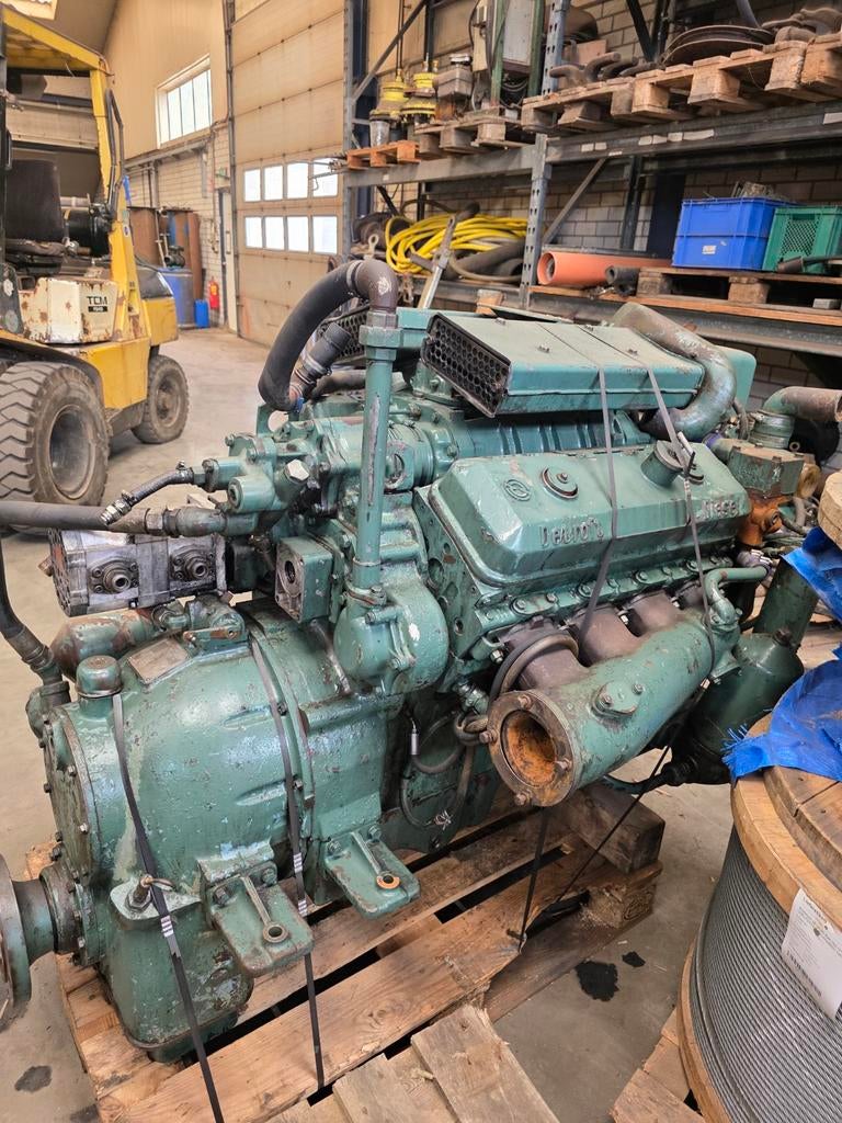 GM Diesel V8 met Allison koppeling - voor onderdelen, Watersport en Boten, Buiten- en Binnenboordmotoren, Ophalen of Verzenden