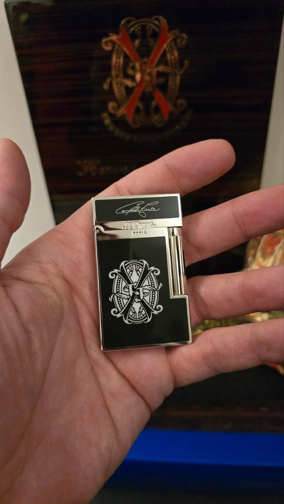 S.T. Dupont Double Flame Arturo Fuente Opus X Aansteker, Verzamelen, Rookartikelen, Aanstekers en Luciferdoosjes, Nieuw, Aansteker