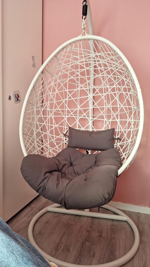 Hangstoel Ei - Comfortabel en Stijlvol, Huis en Inrichting, Stoelen, Wit, Ophalen of Verzenden, Zo goed als nieuw, Eén