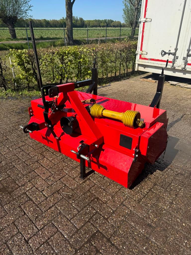 Zgan Boxer SP-150 Veegmachine veegborstel mini tractor, Ophalen