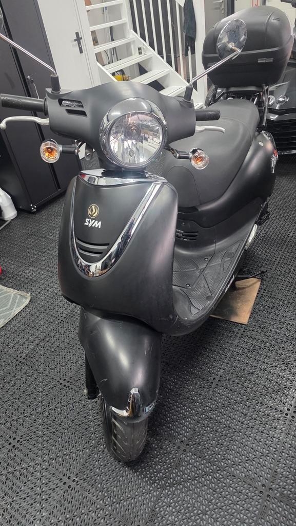 Sym Allo GT 50CC snorfiets  2014 .( 7662 km), Fietsen en Brommers, Snorfietsen en Snorscooters, Gebruikt, SYM, Benzine, Ophalen
