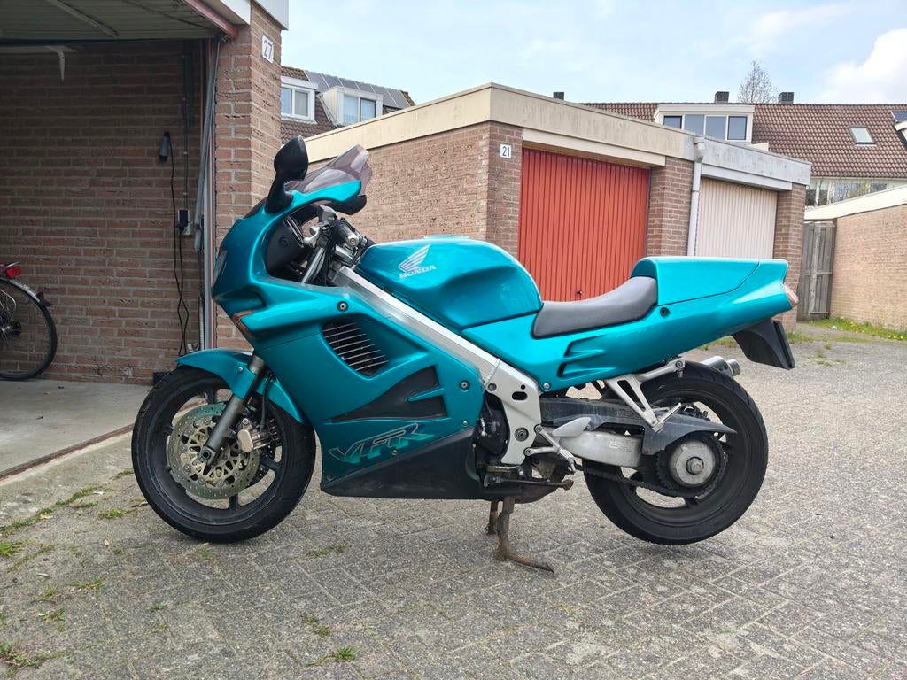 Honda VFR 750 cc, 750 cc, 4 cilinders, Motorrijbewijs A, Gebruikt