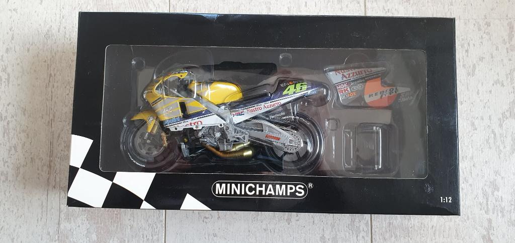 minichamps 1:12   honda NSR 500 GP  nastro azzuro 2001 ..., Ophalen of Verzenden, Nieuw, Motoren