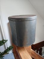 Oud blik hoogte 21 CM doorsnede 22 cm, Ophalen of Verzenden, Gebruikt, Overige