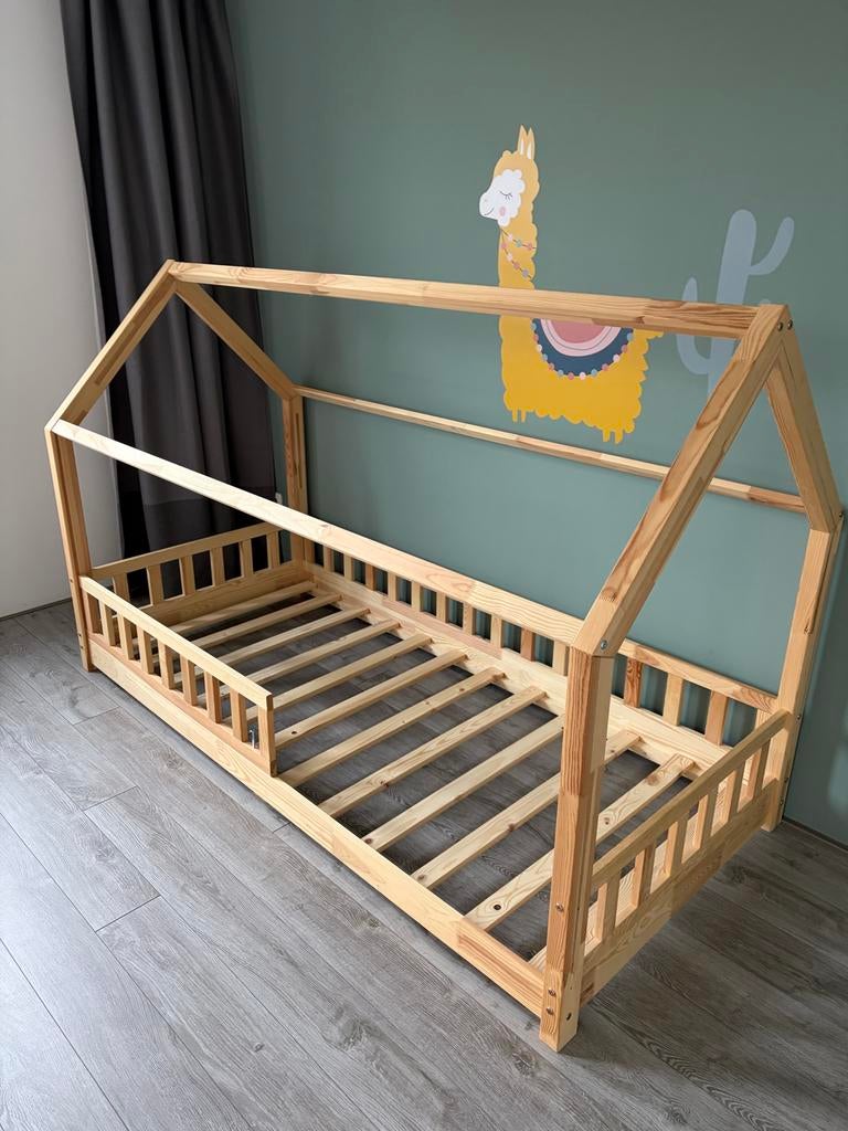 Prachtig huisbed/vloerbed - Montessori - De gele flamingo, Kinderen en Baby's, Kinderkamer | Bedden, Ophalen, Zo goed als nieuw