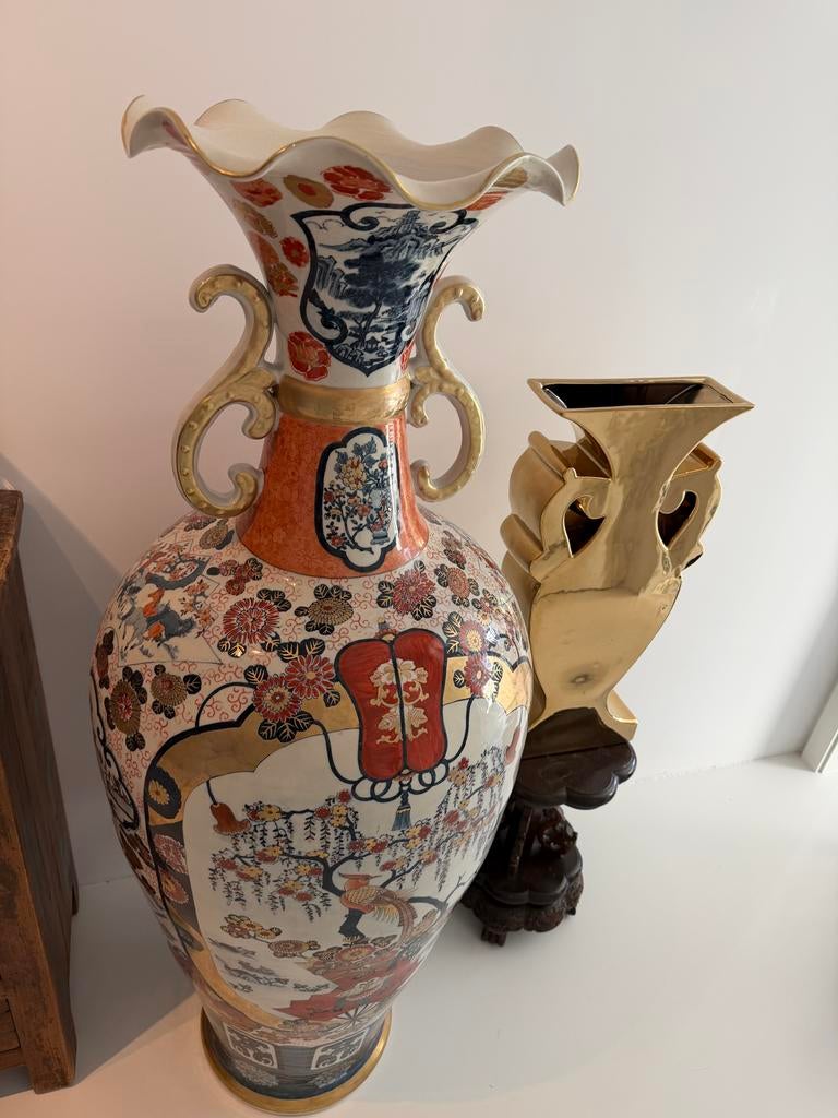 Grote Chinese Vaas met Rijk Gedecoreerd Patroon, Antiek en Kunst, Ophalen