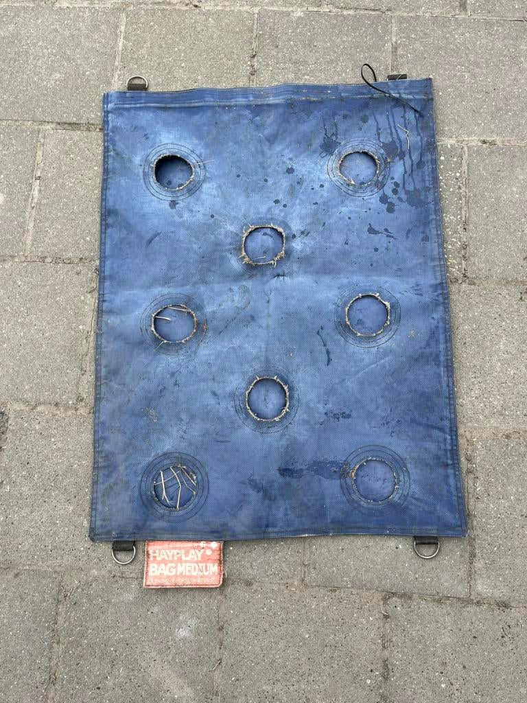 Hooizak slowfeeder, Ophalen of Verzenden, Zo goed als nieuw