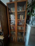 Ikea billy Houten boekenkast met glazen deuren, Huis en Inrichting, Kasten | Boekenkasten, Ophalen, Gebruikt, 50 tot 100 cm, 150 tot 200 cm