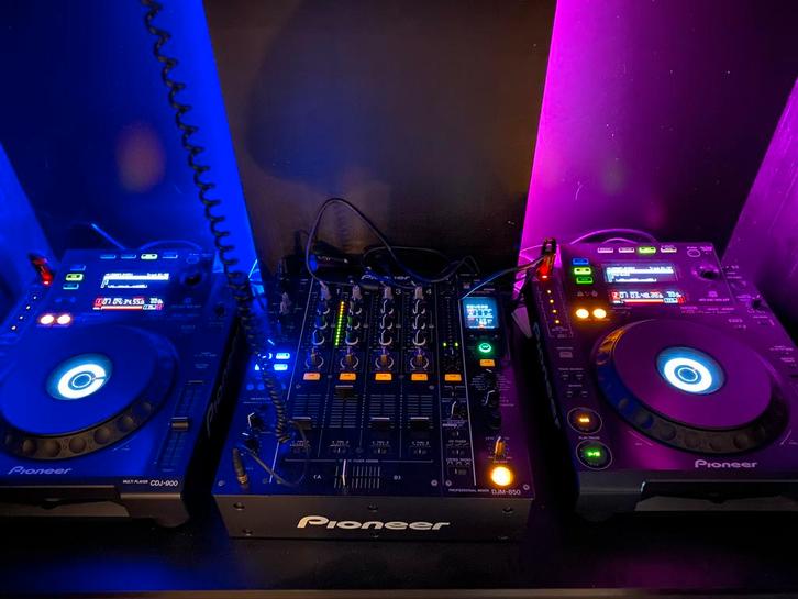 2x cdj 900 1x djm 850 2x krk rokit rp8, Muziek en Instrumenten, Dj-sets en Draaitafels, Zo goed als nieuw, Pioneer, Ophalen