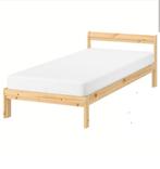 Ikea Bed - Eenvoudig en Stijlvol, Huis en Inrichting, Slaapkamer | Bedden, 90 cm, Eenpersoons, Bruin, Scandinavisch
