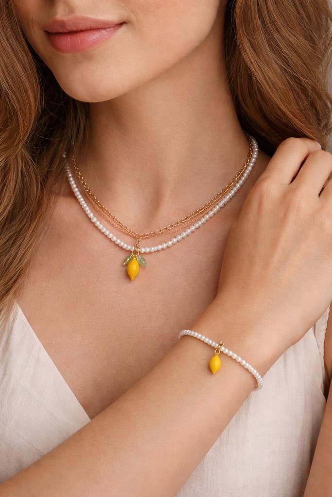 Ketting met parels en citroen hanger, Sieraden, Tassen en Uiterlijk, Kettingen, Ophalen of Verzenden, Nieuw, Geel