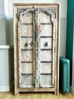Massief houten kast van vintage hout, Ophalen, Zo goed als nieuw