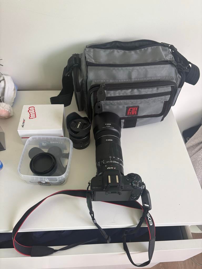 Canon EOS M50 Mark II + lenzen + accessoires, Spiegelreflex, Canon, Ophalen of Verzenden, Zo goed als nieuw