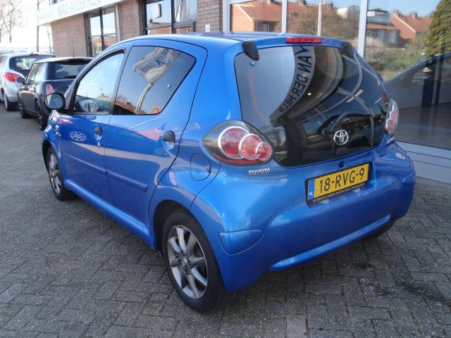 Toyota Aygo 1.0-12V Now, Voorwielaandrijving, Euro 5, Stof, Gebruikt