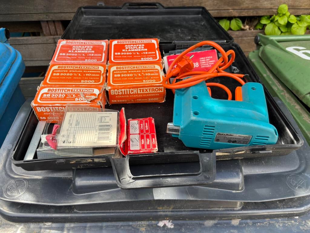 Black & Decker DN418 nietmachine, Doe-het-zelf en Verbouw, Gereedschap | Overige machines, Ophalen of Verzenden, Gebruikt