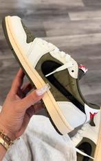 Travis Scott Olive maat 39, Kleding | Dames, Ophalen of Verzenden, Nieuw, Overige kleuren, Sneakers of Gympen