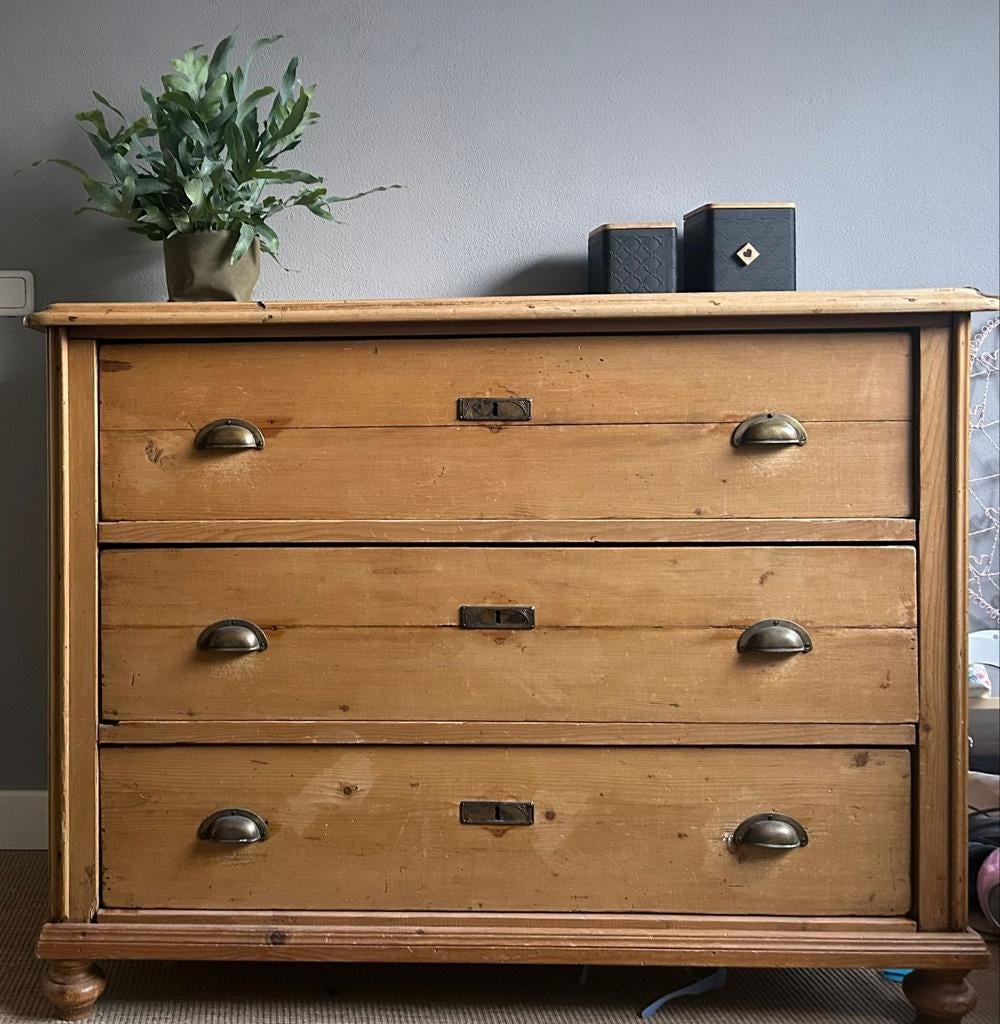 Vintage, brocante, antieke grenen commode, Huis en Inrichting, Kasten | Ladekasten, Ophalen, Gebruikt, 100 tot 150 cm, 3 of 4 laden