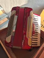 Accordeon rood met koffer in mooie staat, Muziek en Instrumenten, Accordeons, Ophalen of Verzenden, 120-bas, Overige merken, Met koffer