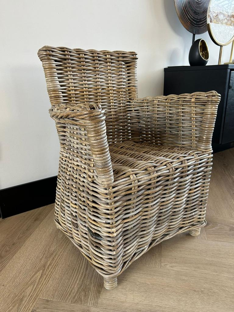 Rieten kinder stoel, Huis en Inrichting, Stoelen, Ophalen of Verzenden, Zo goed als nieuw