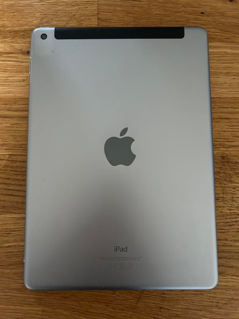 Apple iPad 2018, Gebruikt, 32 GB, Apple iPad, Grijs