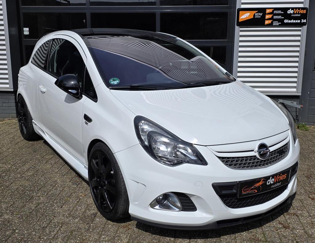 Opel Corsa 1.6 Turbo OPC *NÜRBURGRING EDITION*, Auto's, Opel, 1203 kg, Gebruikt, Euro 6, 4 cilinders