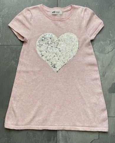 Roze jurkje van H&M,met pailletten hart, maat 98/104 (qwe), Kinderen en Baby's, Kinderkleding | Maat 98, Ophalen of Verzenden