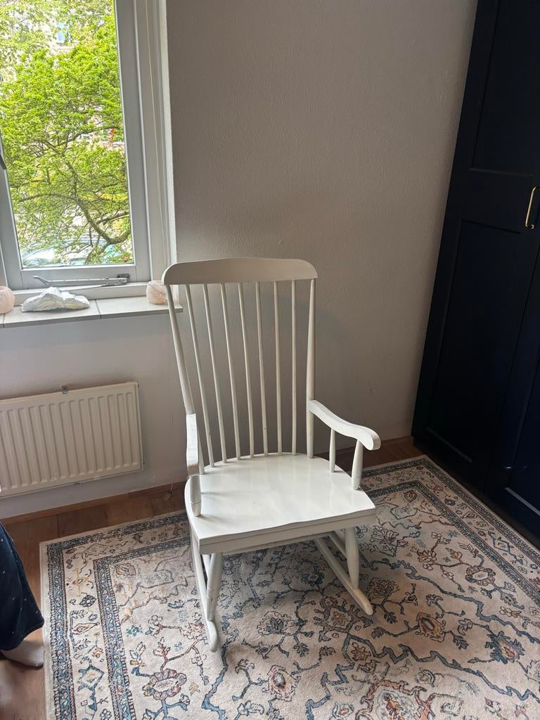 Witte houten schommelstoel, Ophalen, Gebruikt, Wit, Eén