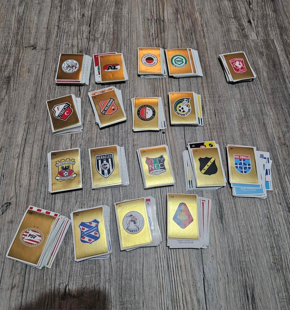 Plus voetbalplaatjes, Ophalen of Verzenden, Winkel, Super of Benzinepomp, Zegels, Bonnen of Punten