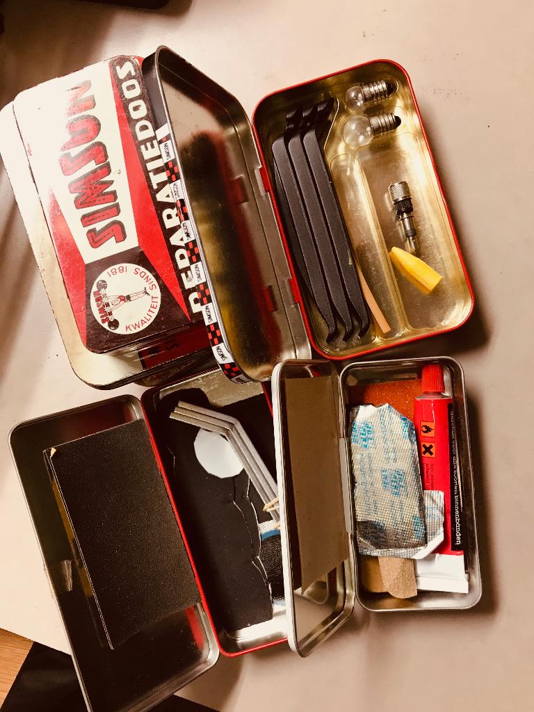 Bandenreparatie set voor de fiets, Fietsen en Brommers, Fietsaccessoires | Fietsgereedschap, Ophalen of Verzenden, Nieuw, Bandgereedschap