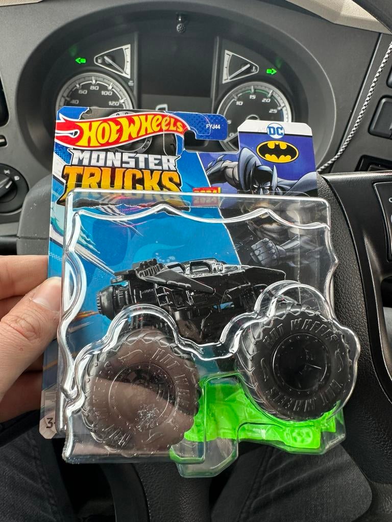 Hotweels monster jam batman, Ophalen of Verzenden, Zo goed als nieuw