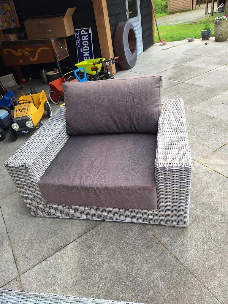 Loungeset, Ophalen, 5 zitplaatsen, Kunststof, Gebruikt