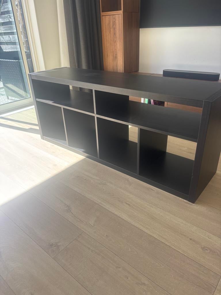Zwart TV-meubel KALLAX 147 x 60 cm, Huis en Inrichting, Ophalen, 100 tot 150 cm, Zo goed als nieuw, Minder dan 100 cm