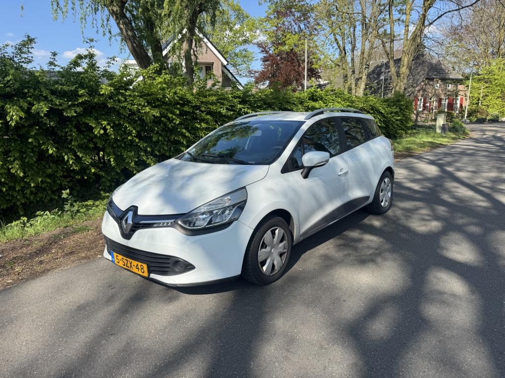 Renault Clio Estate 1.5 dCi Expression (bj 2014), Auto's, Renault, Euro 5, Stof, Gebruikt, Zwart