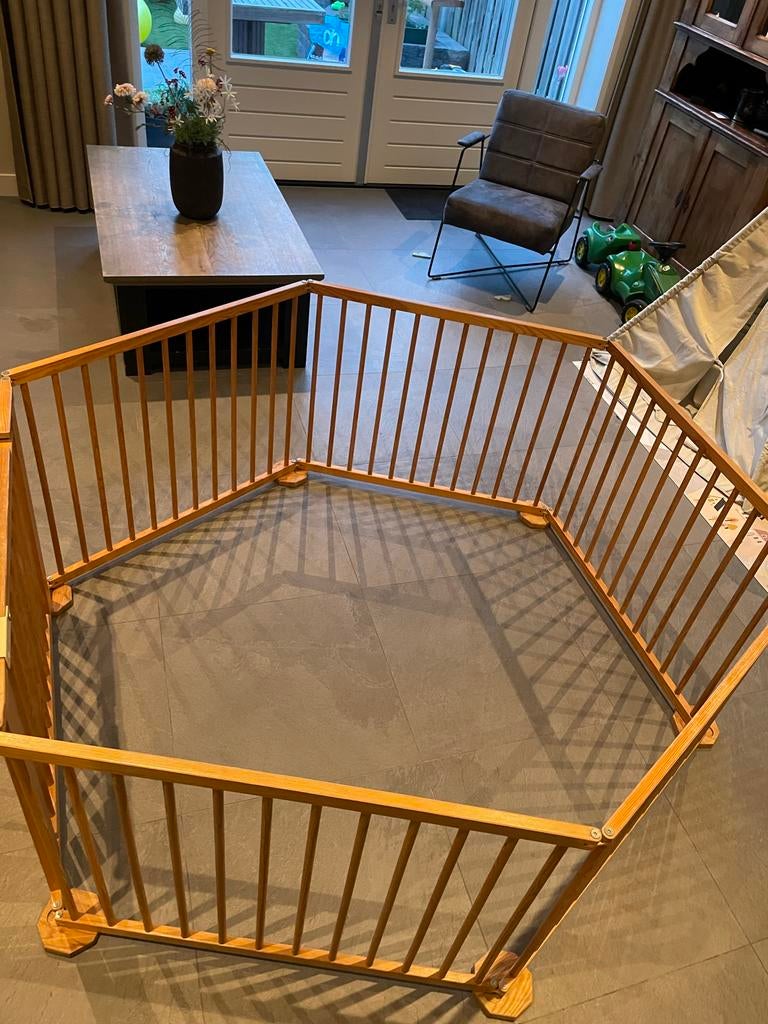 Grote inklapbare houten grondbox/playpen met deur, Kinderen en Baby's, Boxen, Ophalen, Gebruikt, Overige vormen